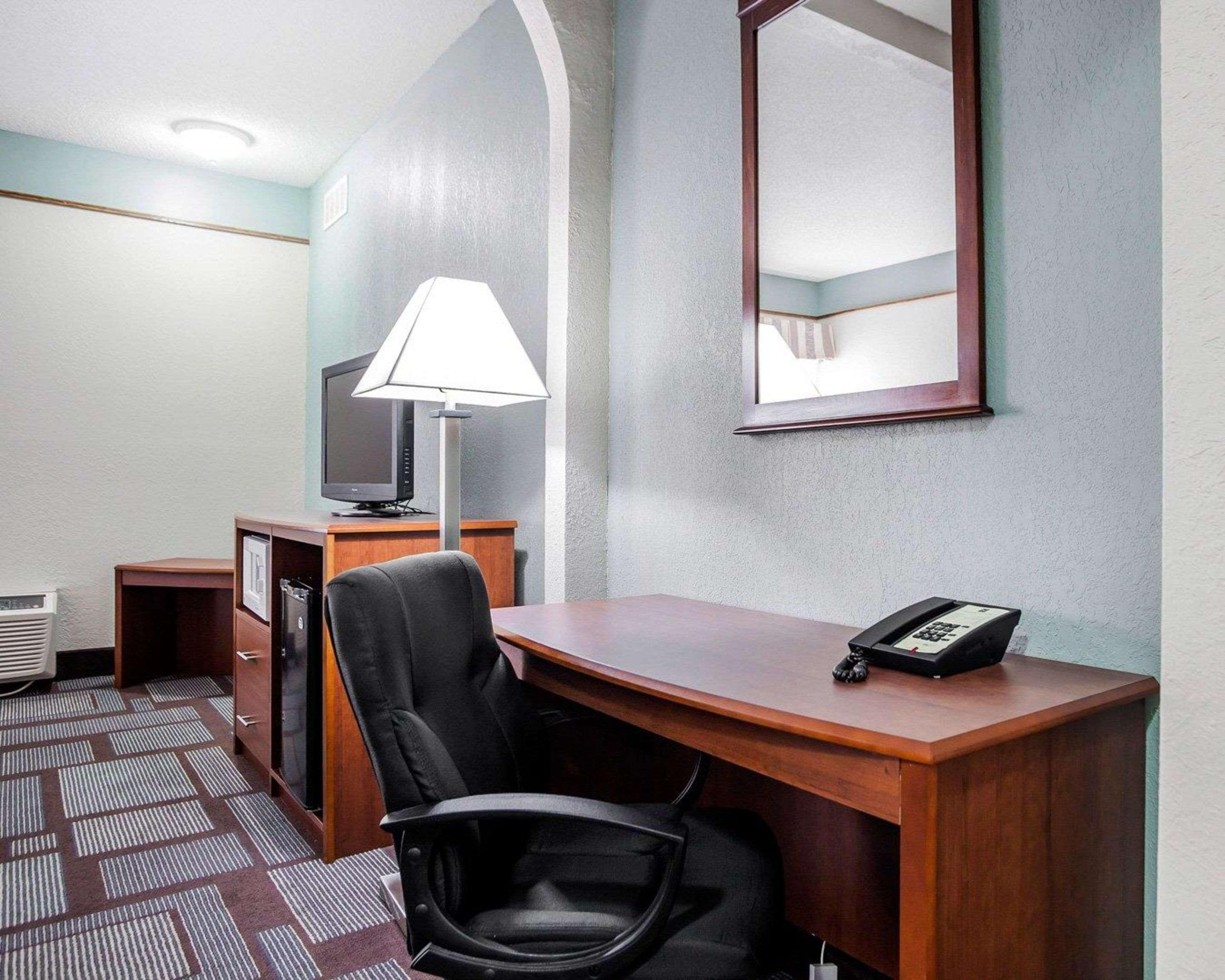 Suburban Studios Kansas City Airport North Platte City Eksteriør bilde